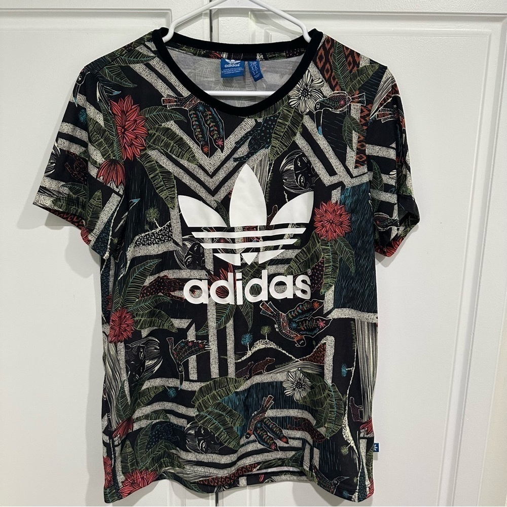 Adidas Tee Size Small